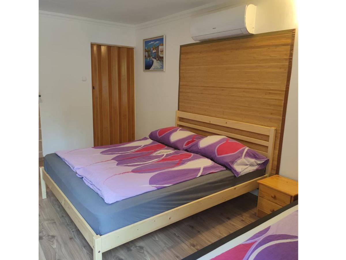 Emese Apartman Гайдусобосло Екстер'єр фото