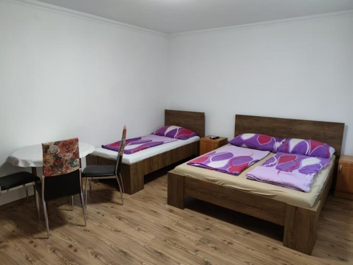 Emese Apartman Гайдусобосло Екстер'єр фото